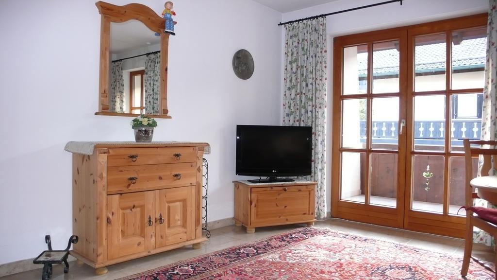 Apartment Jasmin Garmisch-Partenkirchen Exterior photo